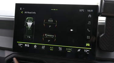 New Dacia Bigster 4x4 - infotainment screen 