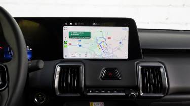 Toyota Urban Cruiser - screen