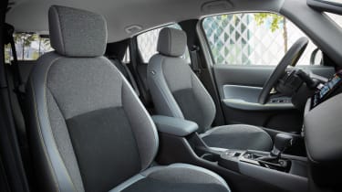 Honda Jazz Advance Sport - front seats