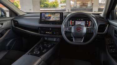 Nissan X-Trail - dashboard