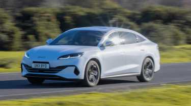 BYD Seal 6 Saloon Boost - front 3/4 tracking