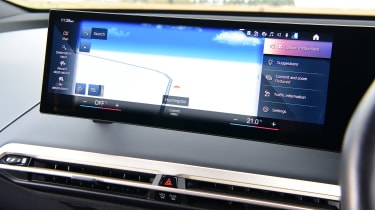 BMW iX - infotainment screen