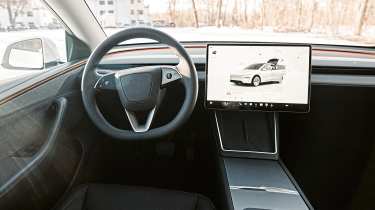 Tesla Model Y facelift - cabin