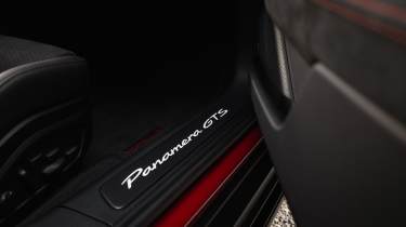 Porsche Panamera GTS - interior detail