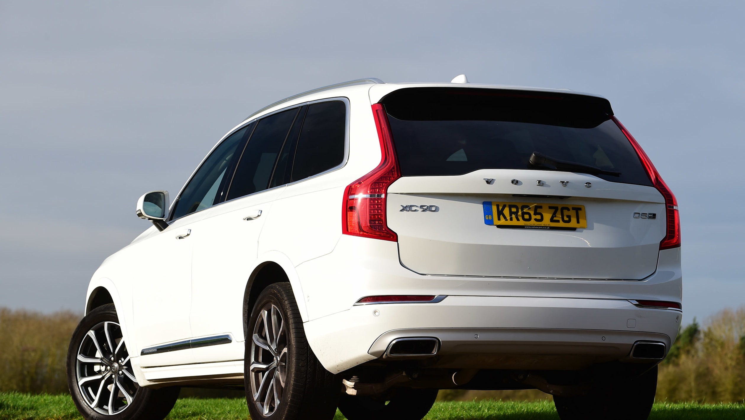 Lexus RX vs Porsche Cayenne vs Volvo XC90 pictures Auto Express