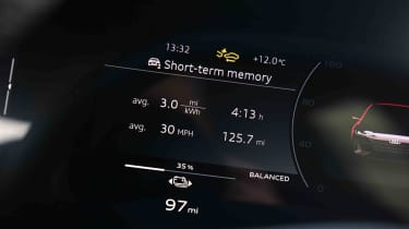 Audi S6 Avant e-tron - trip display