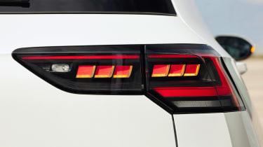 Volkswagen Golf facelift - rear lights