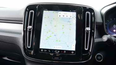 Volvo XC40 - infotainment sat-nav screen