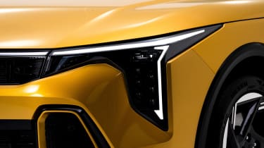 Kia K4 UK - front detail