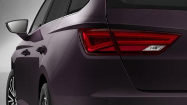 New SEAT Leon 2017 facelift rear light