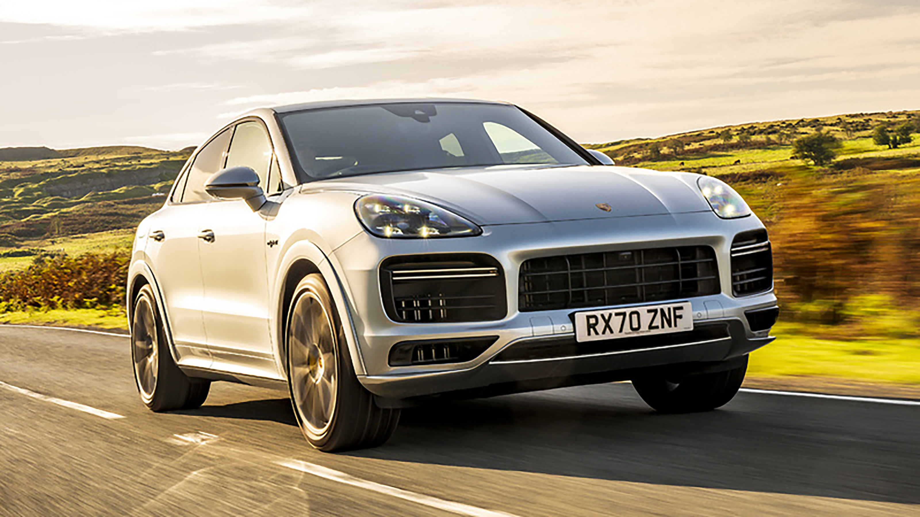 New Porsche Cayenne Turbo S E-Hybrid Coupe 2021 review ...