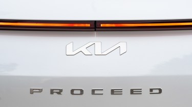 Kia Proceed Mk3 - badge