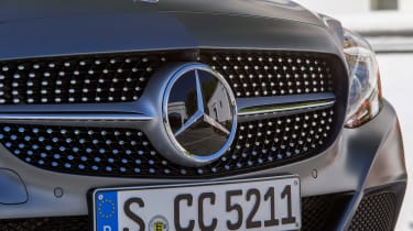 Mercedes C300 Coupe - grill detail