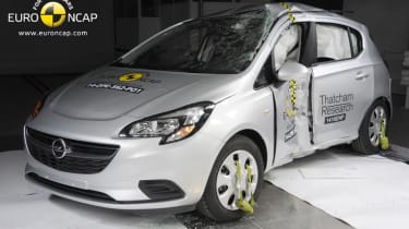 Euro NCAP crash test Vauxhall Corsa 2015