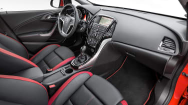 Vauxhall Astra BiTurbo interior
