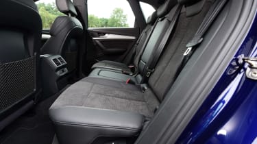Audi Q5 - rear seats
