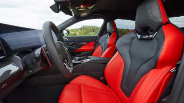 BMW M5 - front seats