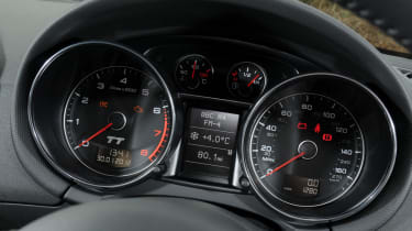 Audi TT Coupe dials