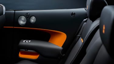 Rolls-Royce Dawn Black Badge - interior detail