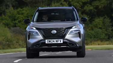 Nissan X-Trail N-Trek e-Power - front cornering