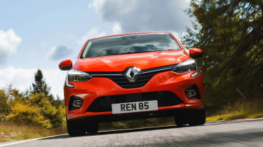 Renault Clio - full front