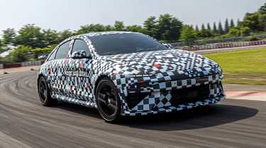 Hyundai Ioniq 6 N prototype - front tracking