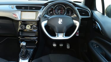 DS 3 Cabrio 2016 - interior