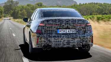 BMW M350 xDrive prototype - rear tracking