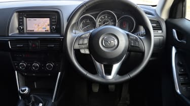 Mazda CX-5 Sport 2.2D interior