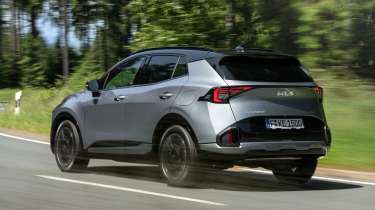 Kia Sportage - rear tracking