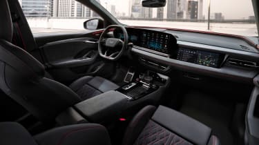 Audi SQ6 e-tron - cabin
