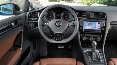 Volkswagen Golf 1.4 TSI interior