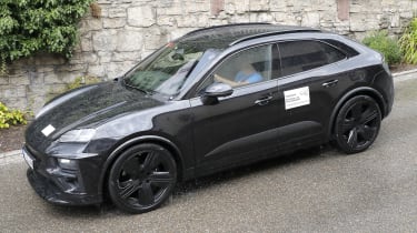 All-electric Porsche Macan - side static