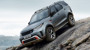 Land Rover Discovery SVX - action