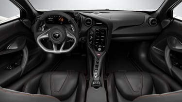 McLaren 750S - dash