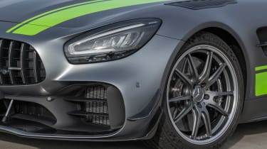 Mercedes-AMG GT R Pro - front light/wheel