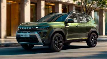 Renault Duster - front action