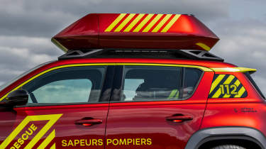 Renault Vision 4 Rescue concept - roofbox