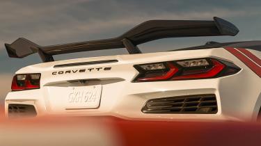 Chevrolet Corvette Grand Sport X - rear spoiler