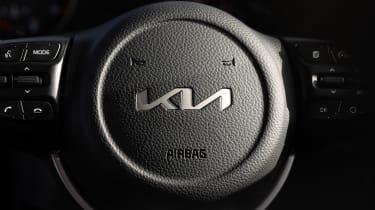Kia Picanto - steering wheel logo