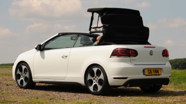 Volkswagen Golf GTI Cabriolet roof