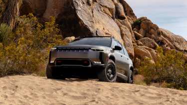 Jeep Wagoneer S Trailhawk concept front climbing hill