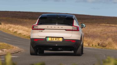 Volvo EC40 - rear cornering