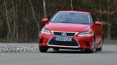 Lexus CT 200h action