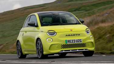 Abarth 500e - front cornering