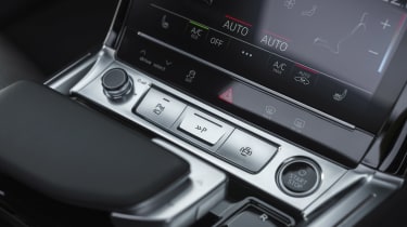 Audi Q8 e-tron - climate controls