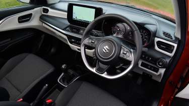 Suzuki Swift - dash