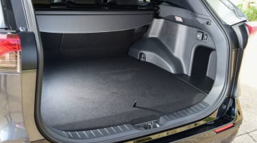 Toyota RAV4 Plug-in - boot