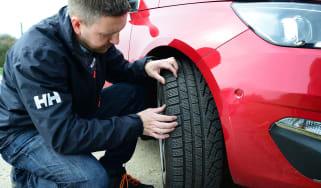 Peugeot 308 SW - tyre