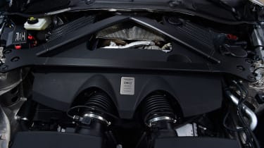 Aston Martin DB12 - engine